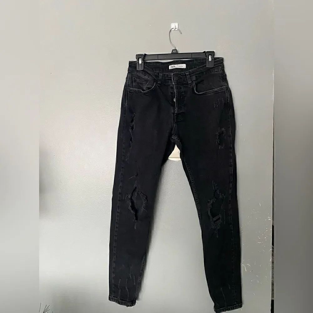 Zara button fly Faded Ripped Stretch Black Destroyed Jeans size 31